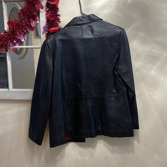 Black leather jacket with buttons and pockets - Picture 3 of 3